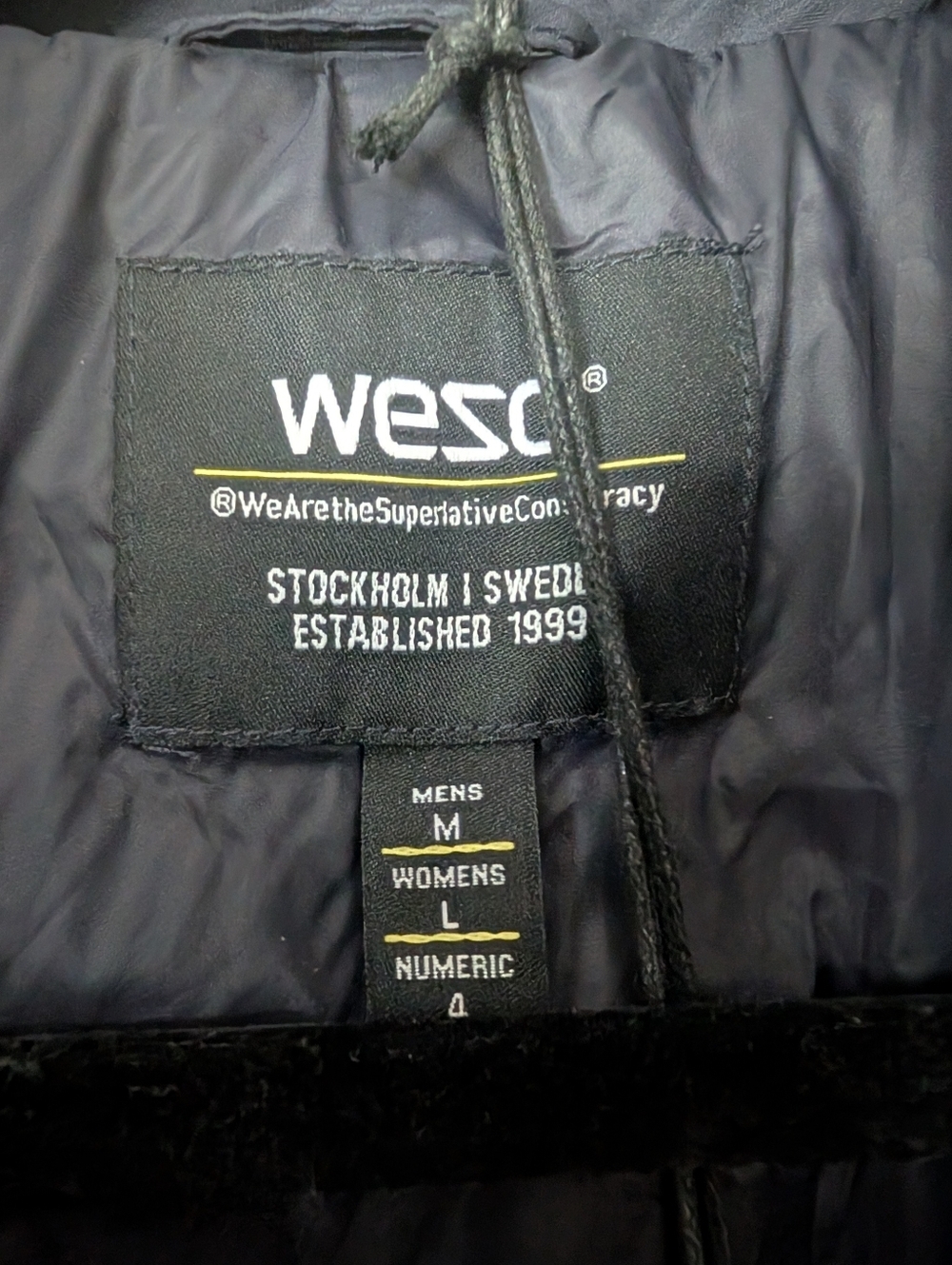 NWT WESC Oversized Sherpa Jacket w/Multicolored Smiley Faces - Picture 6 of 10